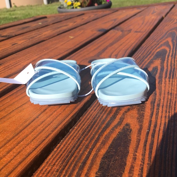 NWT J Crew Crewcuts Lt. Blue Pool Sliders with Cross Straps Sizes 8-10 ,11, 13 - Picture 5 of 11